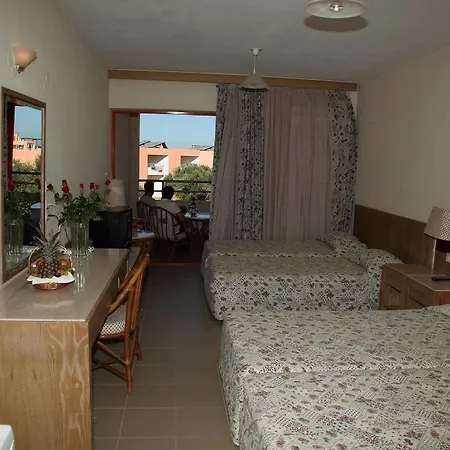 Village 3* ريثيمنو