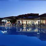 Village Hotel 3*