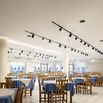 Otel Village Resmo