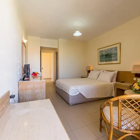 Village 3* Ретимно (Крит)