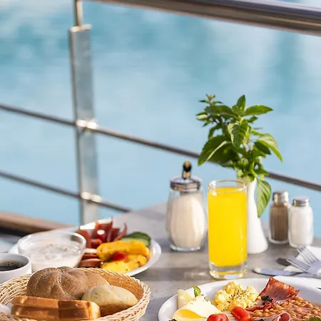 Otel Village 3*