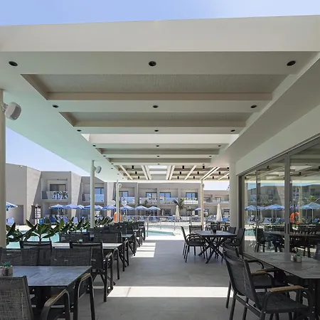 Hotel Village 3*