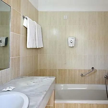 Hotel Village 3*