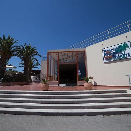 Village מלון העיירה רתימנו