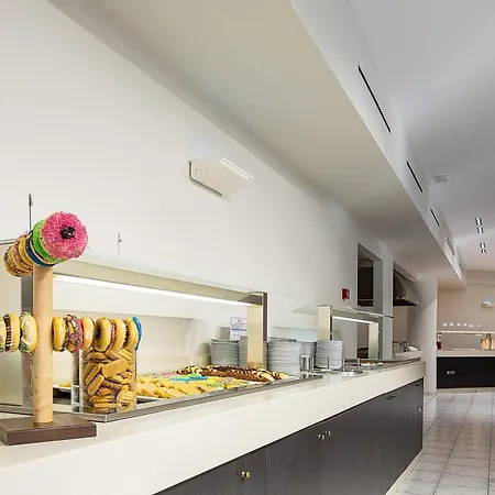 Ξενοδοχείο Village 3*