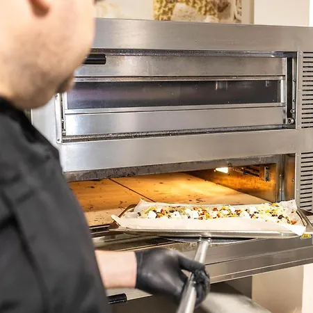 Ξενοδοχείο Village