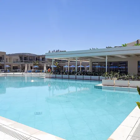 Village Hotel 3*